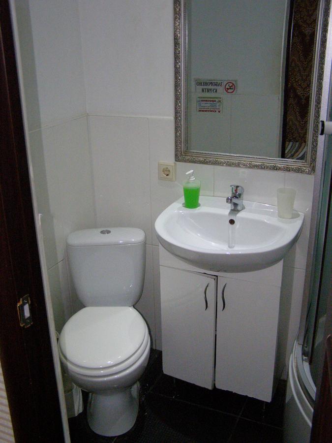 Sadok Hotell Kiev Exteriör bild